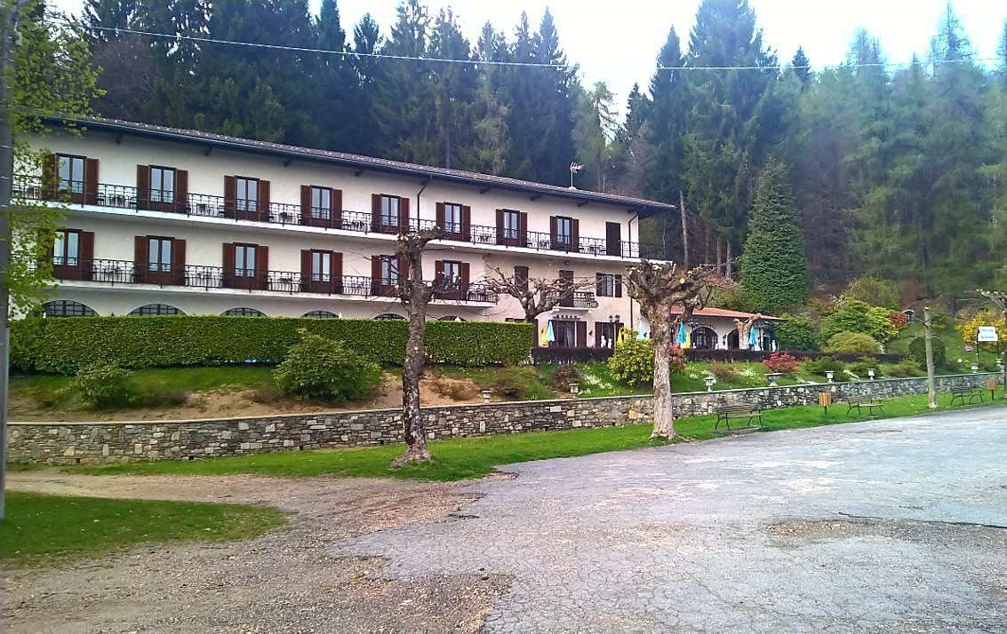 Hotel Madonna Di Luciago Armeno المظهر الخارجي الصورة